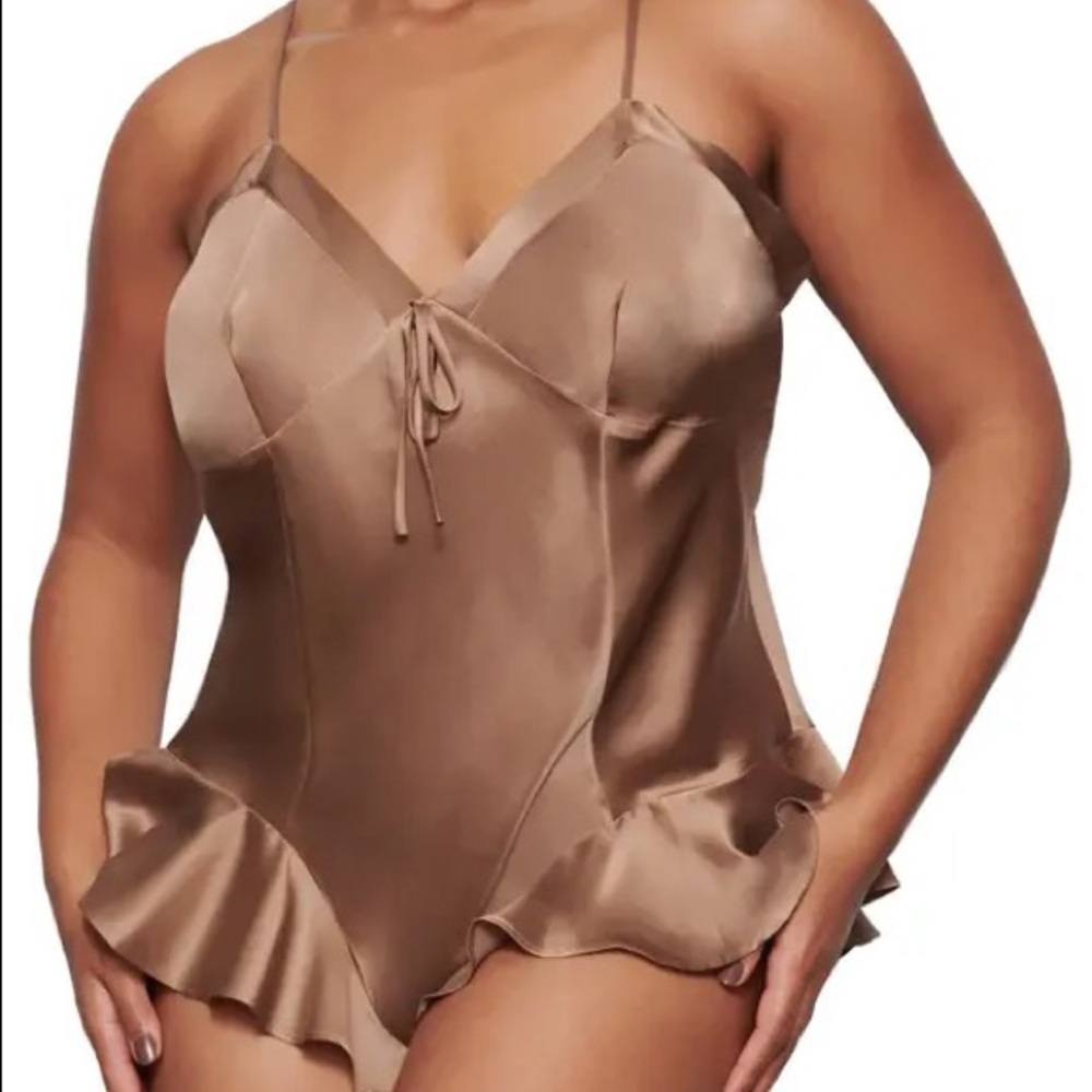 SKIMS SIENNA Silk Teddy - Picture 2 of 6